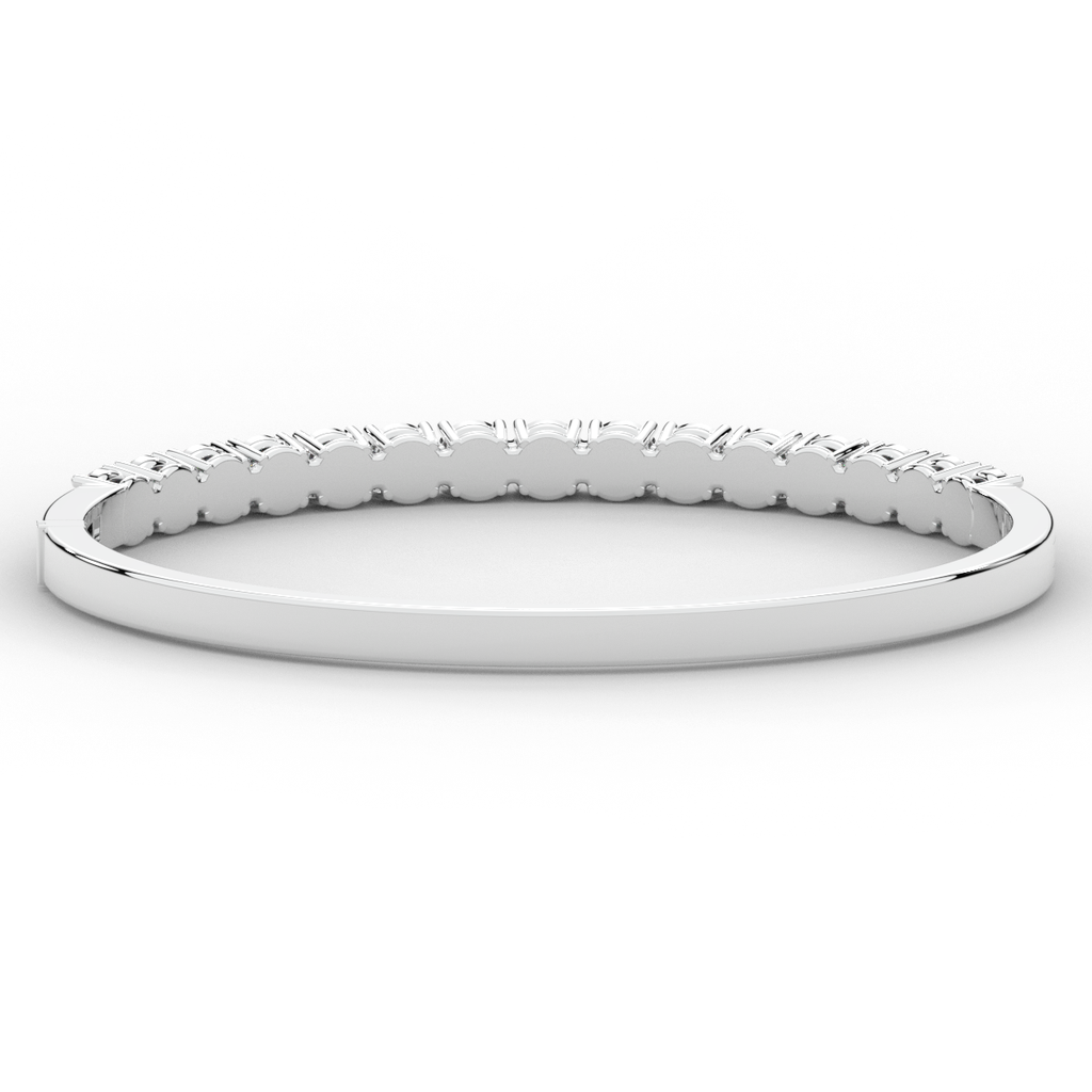 4.70CT.TW ROUND LAB DIAMOND BANGLE