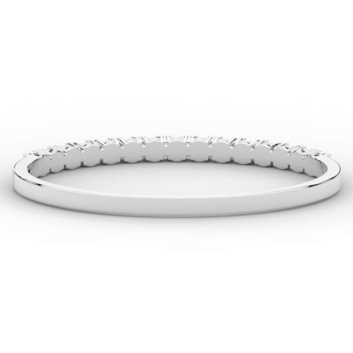 4.70CT.TW ROUND LAB DIAMOND BANGLE