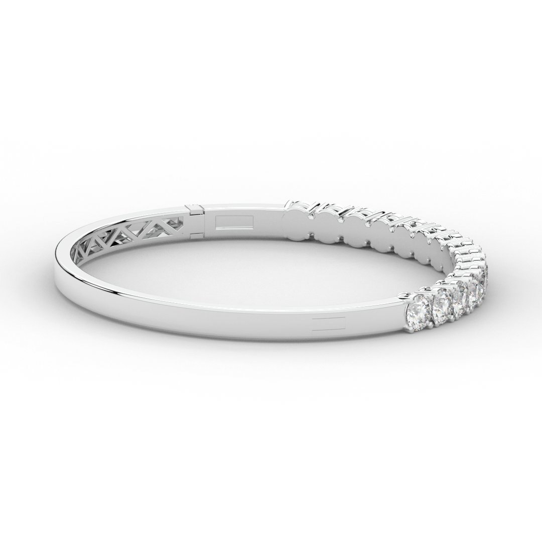 4.70CT.TW ROUND LAB DIAMOND BANGLE