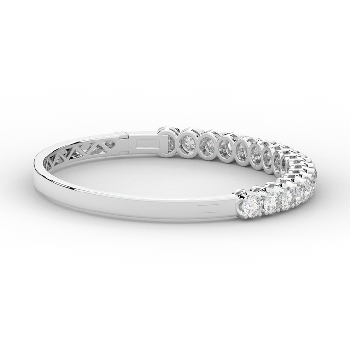 5.00CT.TW ROUND LAB DIAMOND BANGLE