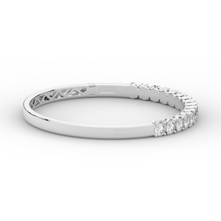 4.70CT.TW ROUND LAB DIAMOND BANGLE