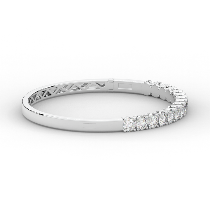 4.70CT.TW ROUND LAB DIAMOND BANGLE