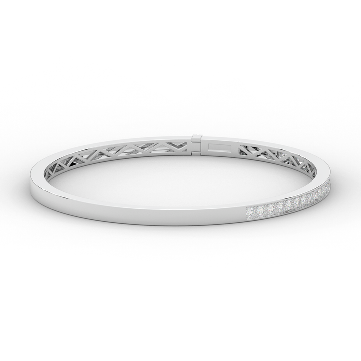 0.90CT.TW ROUND LAB DIAMOND BANGLE