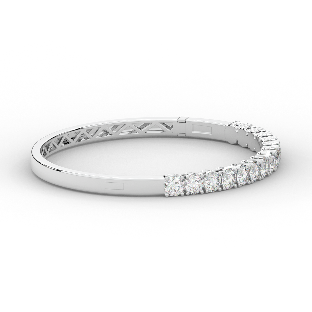 4.70CT.TW ROUND LAB DIAMOND BANGLE