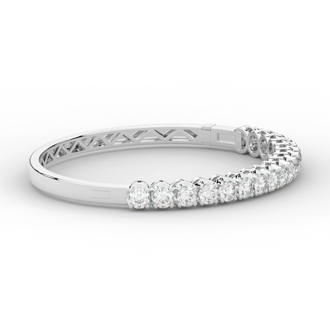 5.00CT.TW ROUND LAB DIAMOND BANGLE