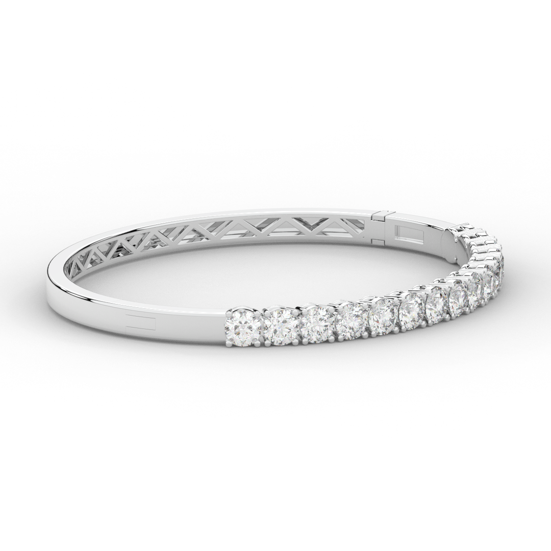 4.70CT.TW ROUND LAB DIAMOND BANGLE