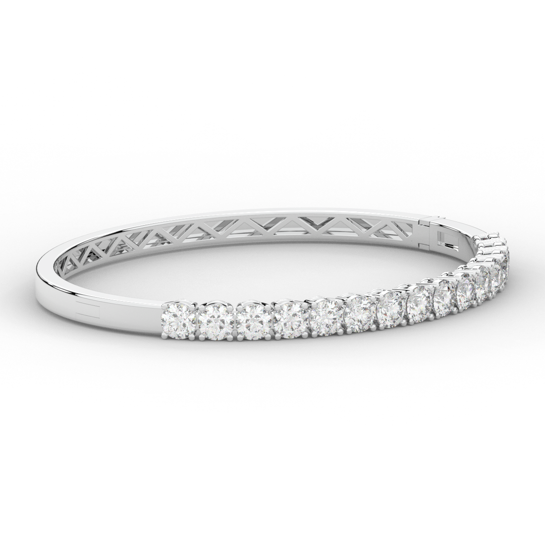 4.70CT.TW ROUND LAB DIAMOND BANGLE