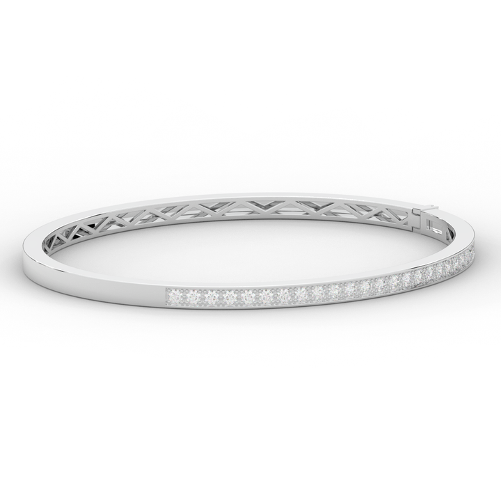 0.90CT.TW ROUND LAB DIAMOND BANGLE