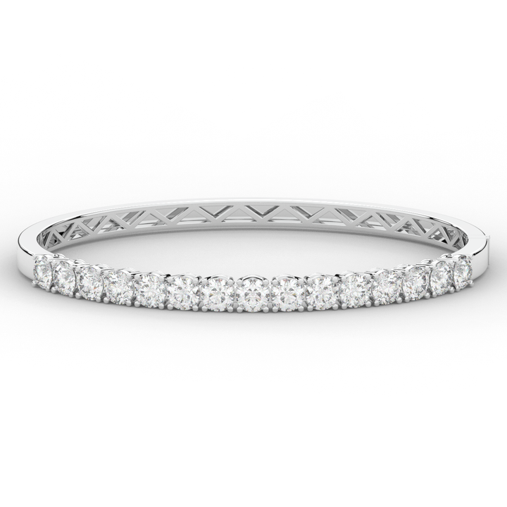 4.70CT.TW ROUND LAB DIAMOND BANGLE