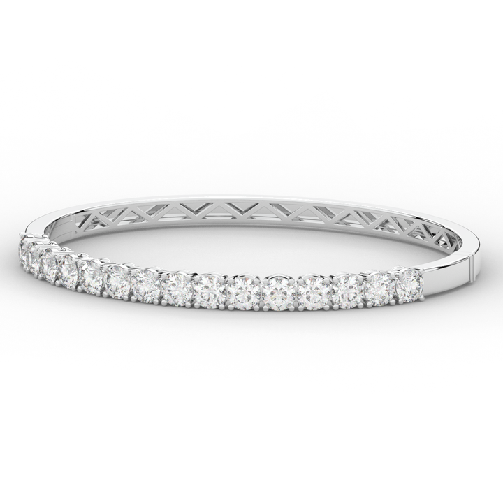 4.70CT.TW ROUND LAB DIAMOND BANGLE