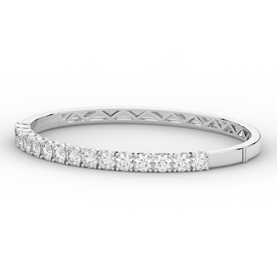 4.70CT.TW ROUND LAB DIAMOND BANGLE