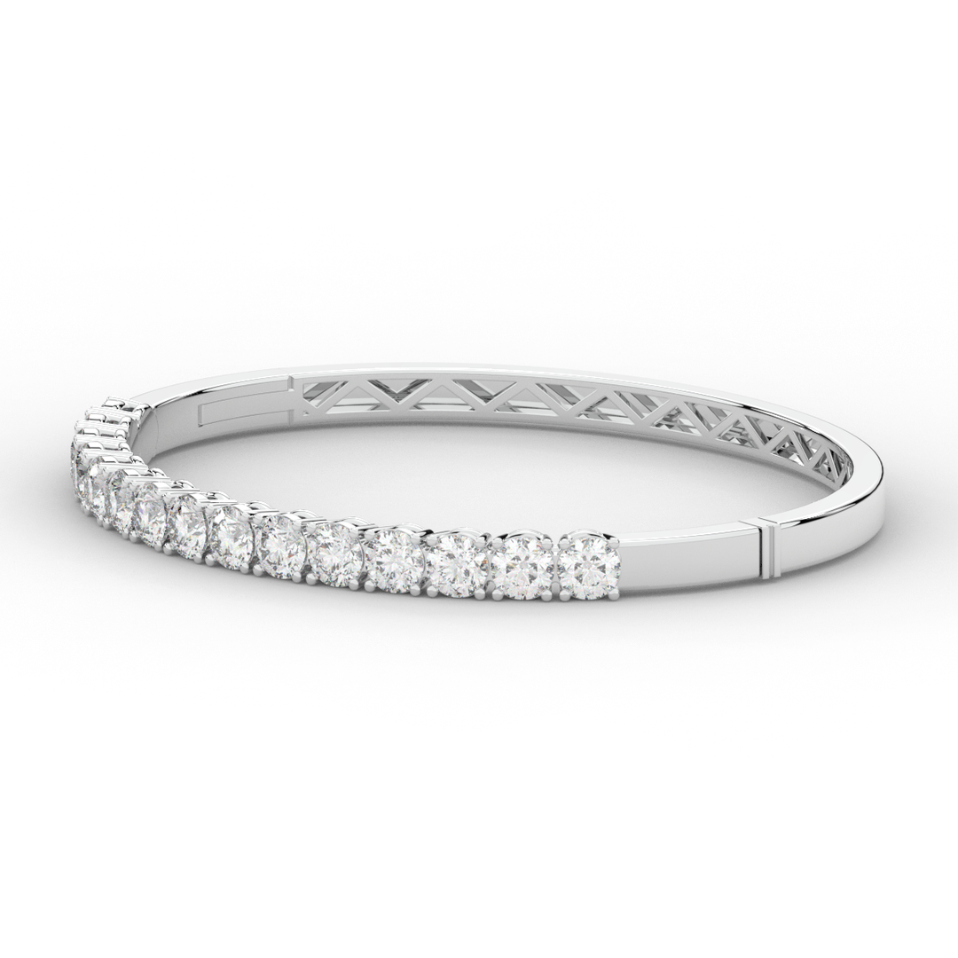 4.70CT.TW ROUND LAB DIAMOND BANGLE