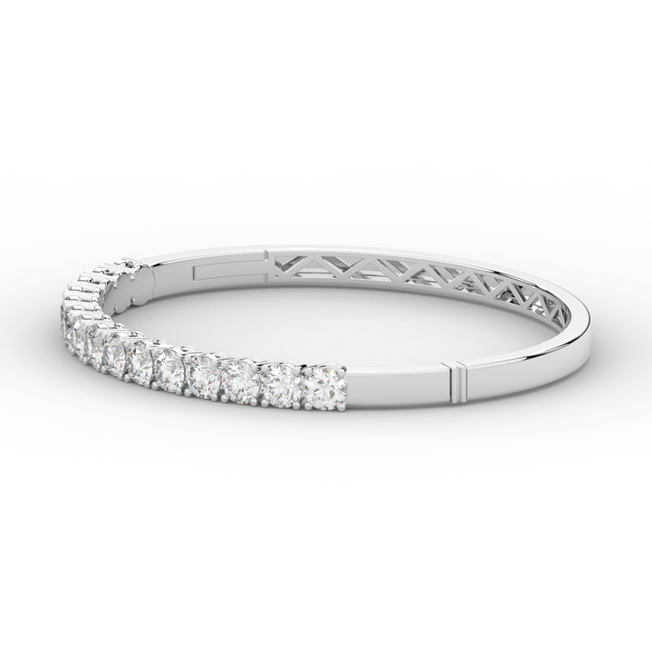 4.70CT.TW ROUND LAB DIAMOND BANGLE