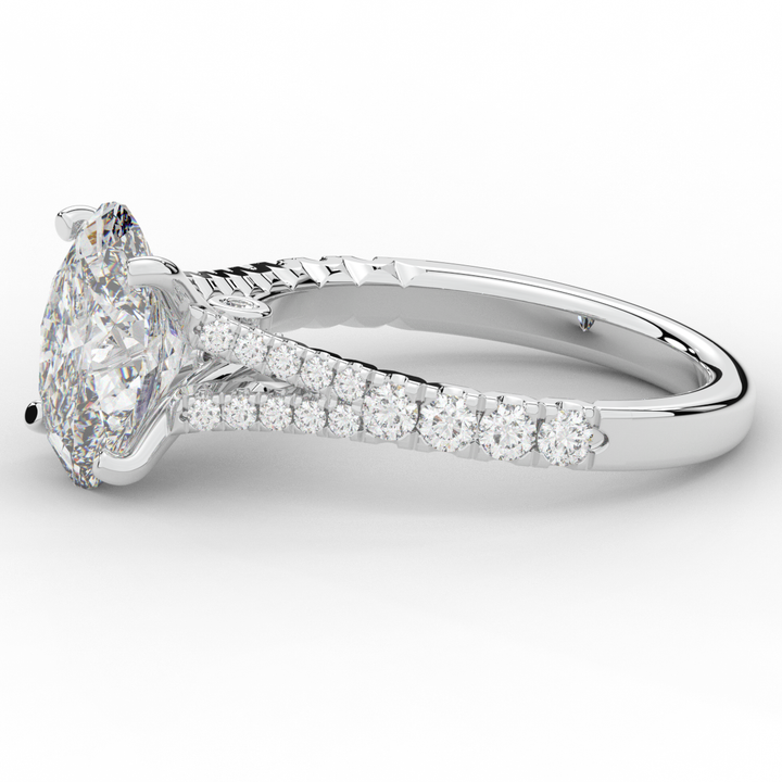 3.45CT.TW OVAL LAB DIAMOND ENGAGEMENT RING