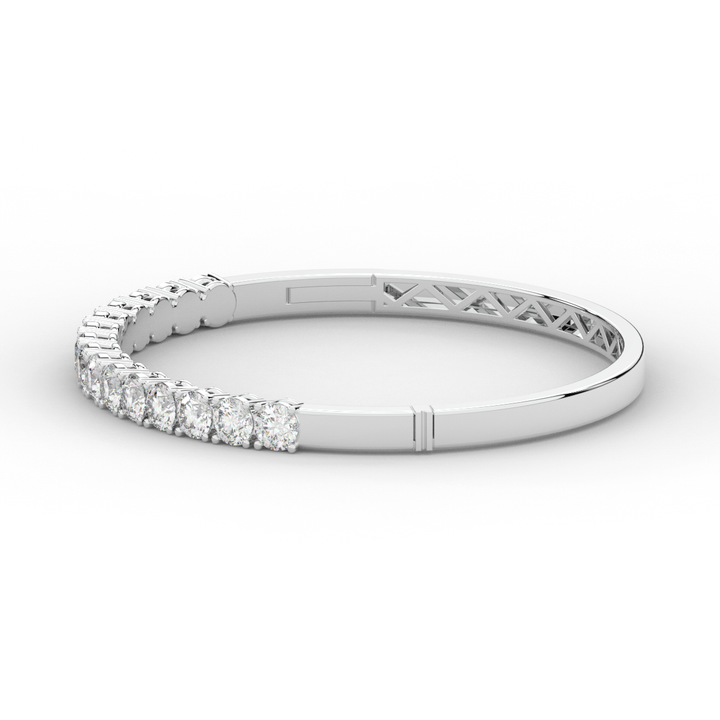 4.70CT.TW ROUND LAB DIAMOND BANGLE