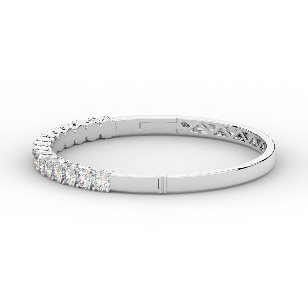 4.70CT.TW ROUND LAB DIAMOND BANGLE