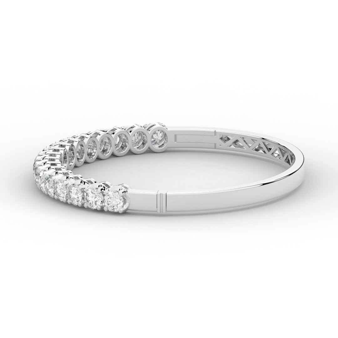 5.00CT.TW ROUND LAB DIAMOND BANGLE