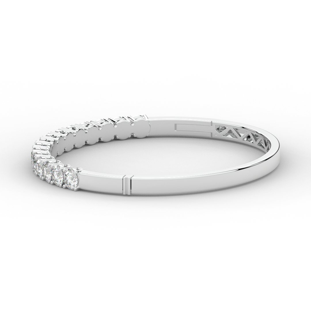 4.70CT.TW ROUND LAB DIAMOND BANGLE