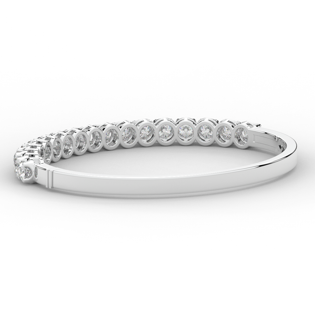 5.00CT.TW ROUND LAB DIAMOND BANGLE