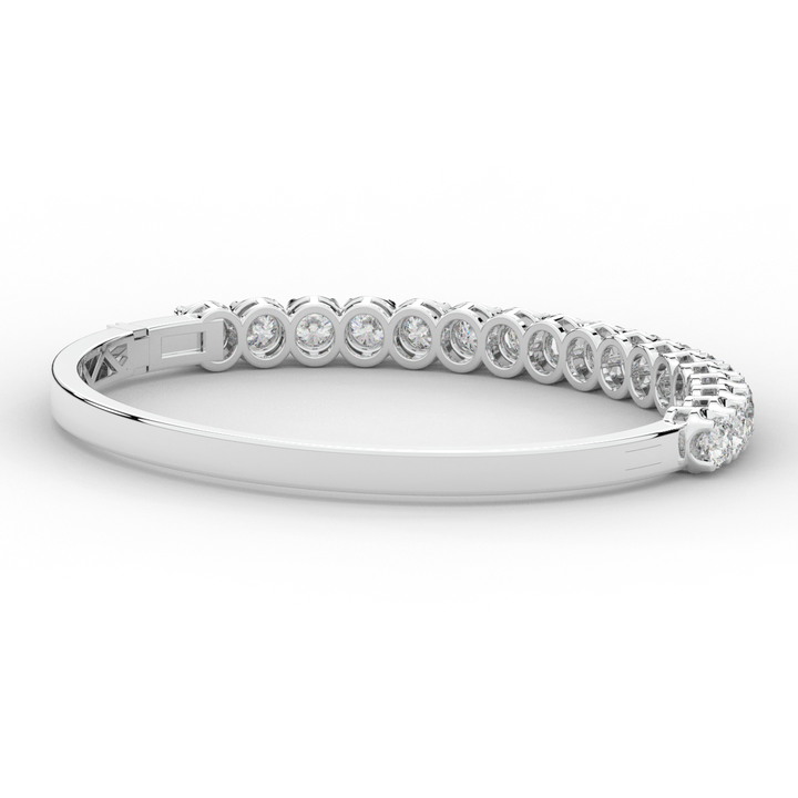 5.00CT.TW ROUND LAB DIAMOND BANGLE