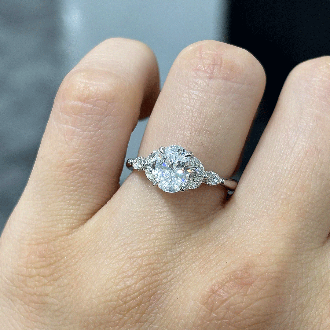 2.00CT.TW OVAL LAB DIAMOND ENGAGEMENT RING